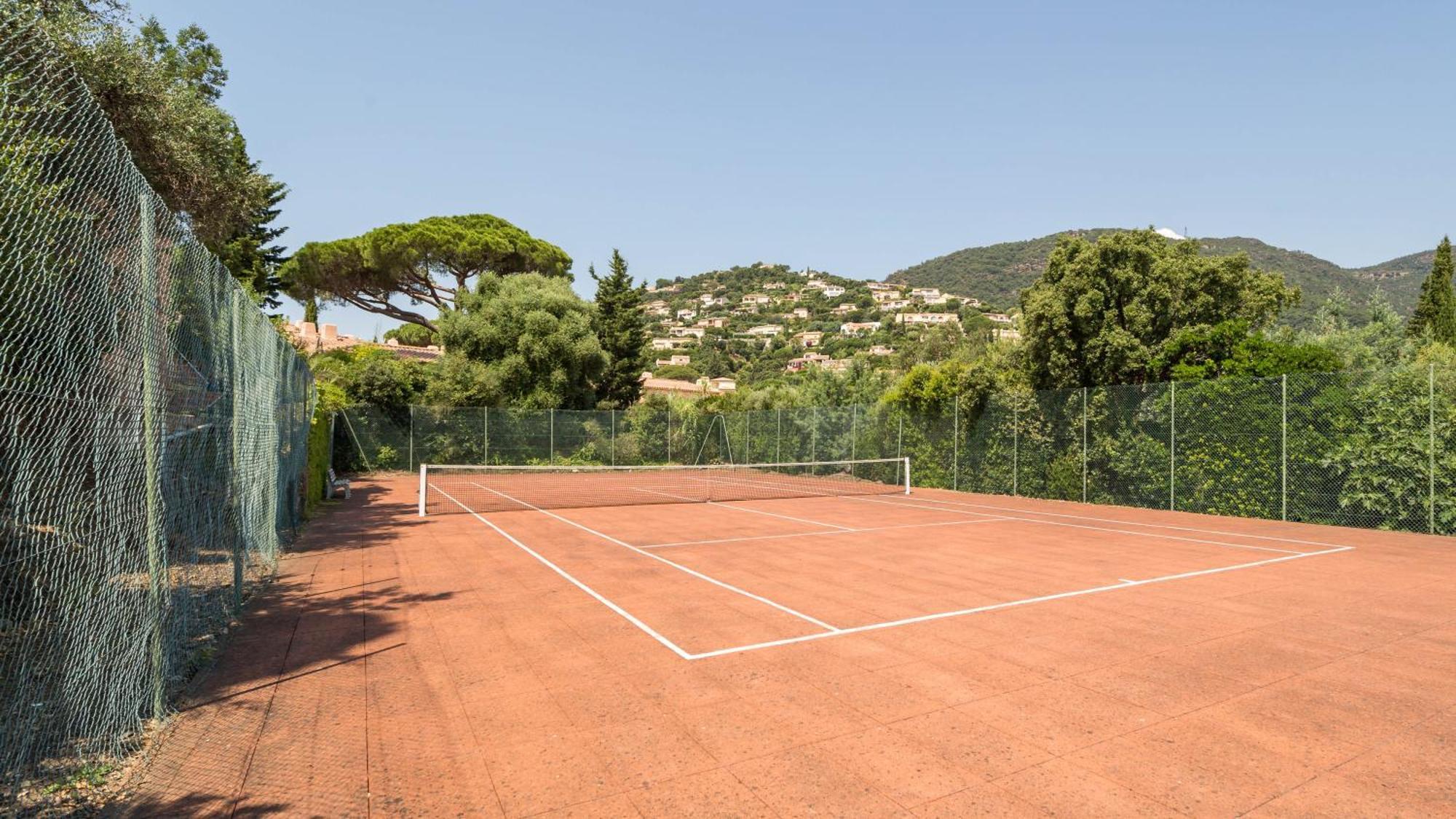 كافالير سور مير Residence Partenaire Le Domaine De Garlande المظهر الخارجي الصورة